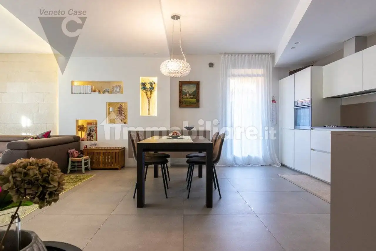 Villa in vendita a Legnaro