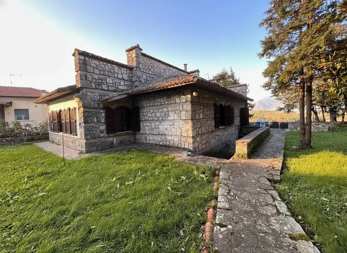 Villa unifamiliare via Sferracavallo 187, Centro, Atina - foto 2