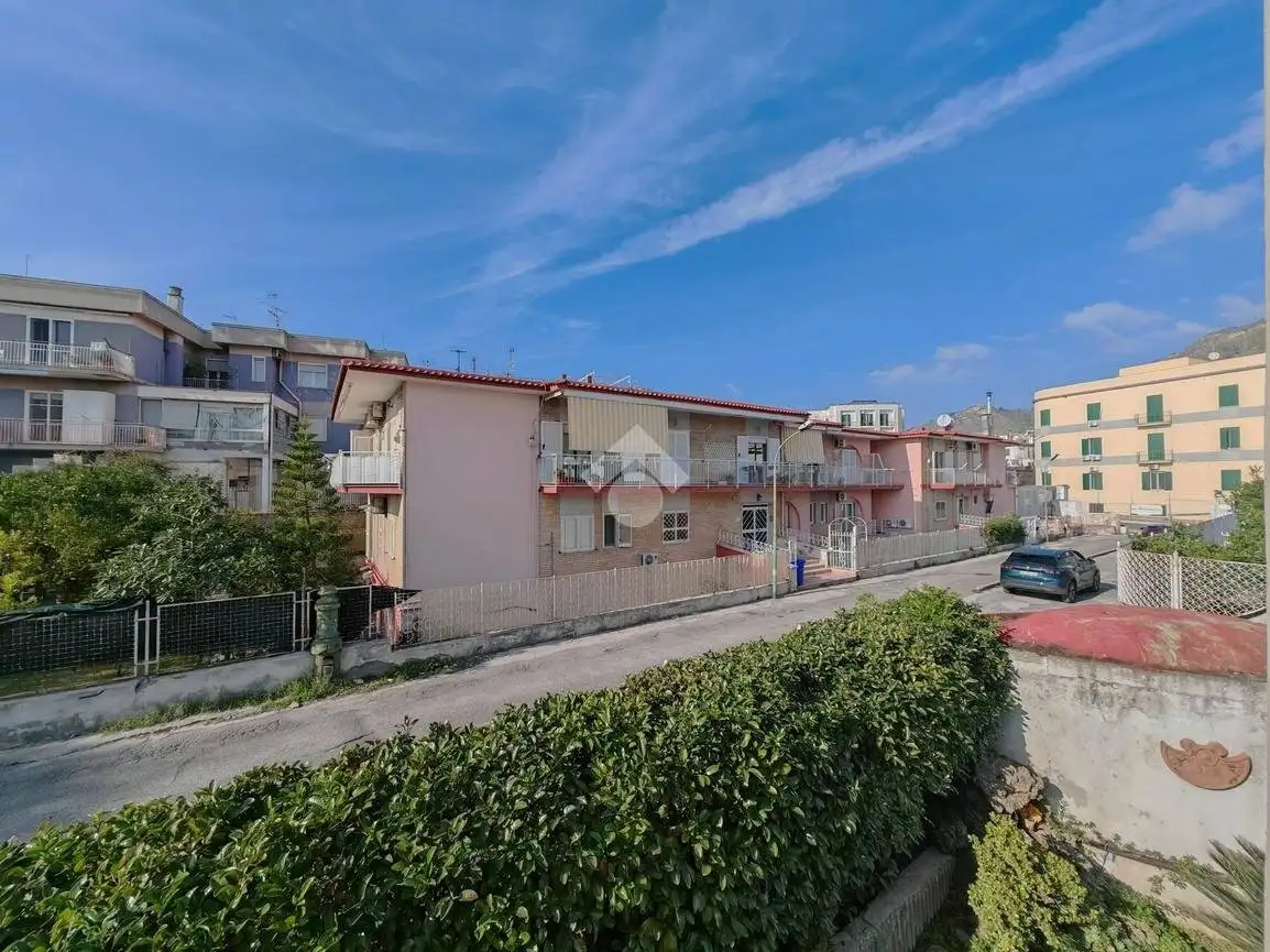 Appartamento via Raimondo Annecchino 131, Arco Felice, Pozzuoli - foto 3