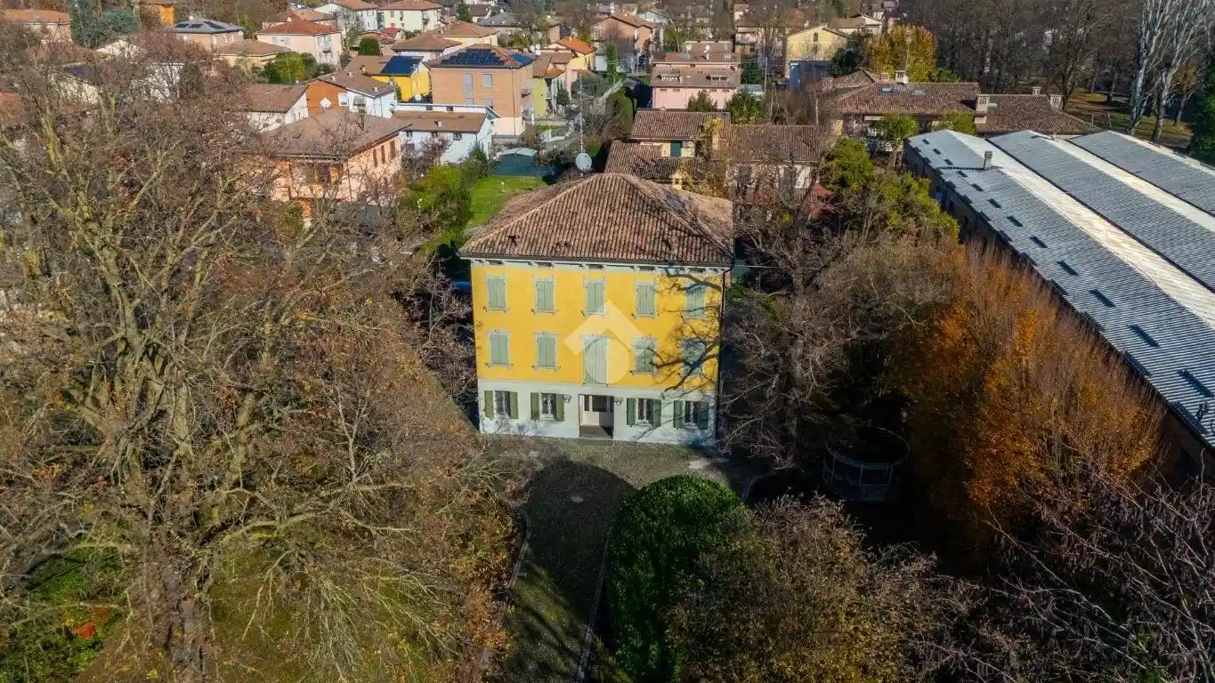Villa unifamiliare viale Vittorio Saltini 89, Centro, Correggio - foto 3