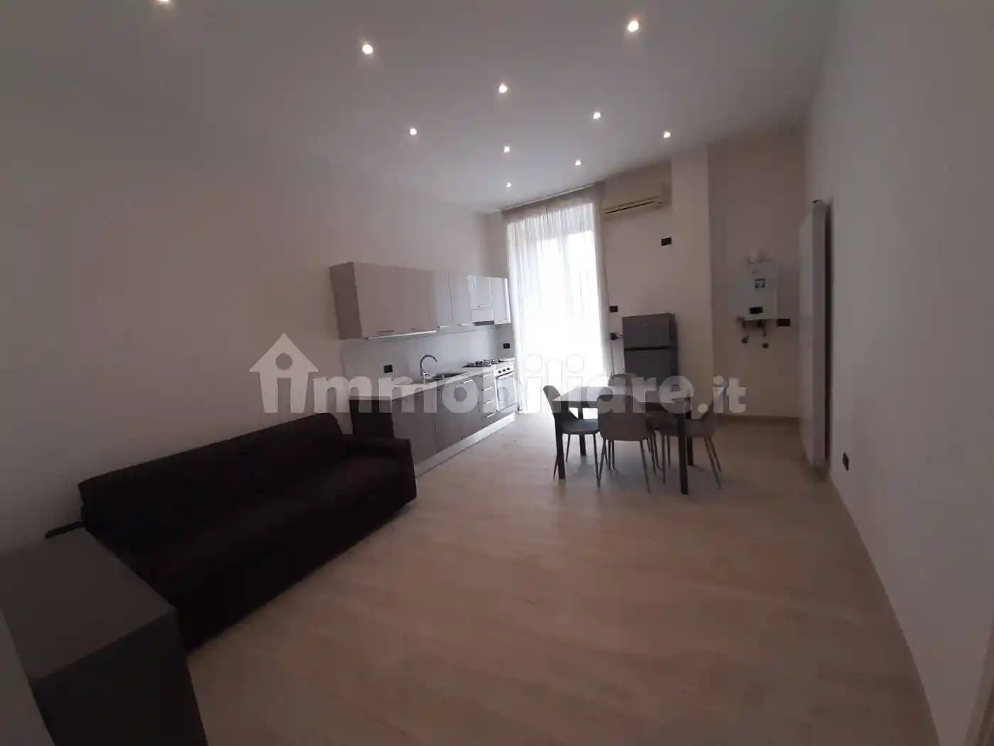 Bilocale corso Giuseppe Garibaldi 318, Arenaccia, Napoli - foto 3