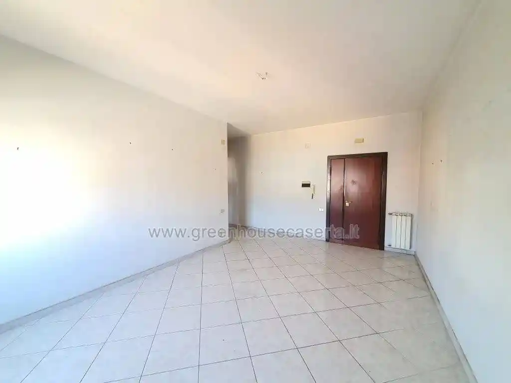 Trilocale via Vescovo Michele Natale 29, Ospedale, Caserta - foto 2