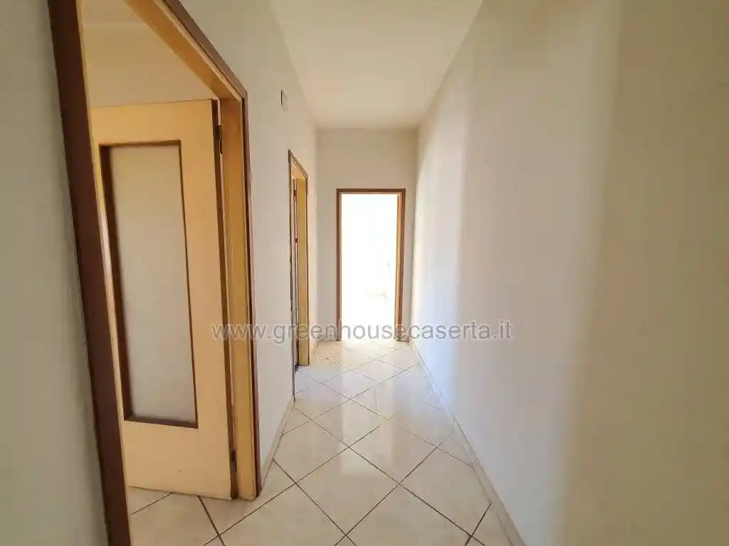 Trilocale via Vescovo Michele Natale 29, Ospedale, Caserta - foto 4