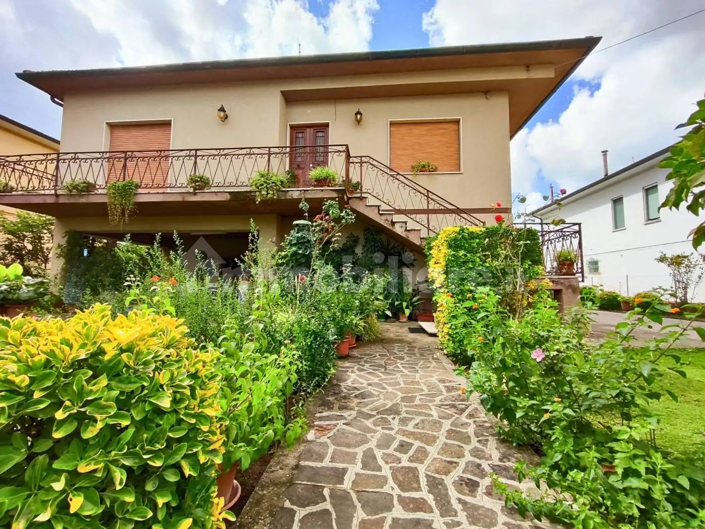 Villa in vendita a San Giuliano Terme