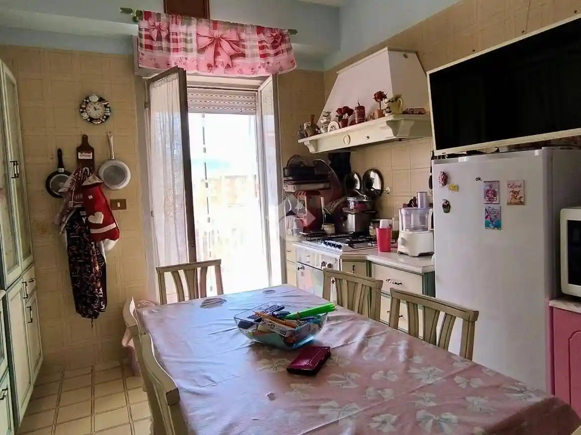 Trilocale via Azolino Hazon 4, Brancaccio, Palermo - foto 2