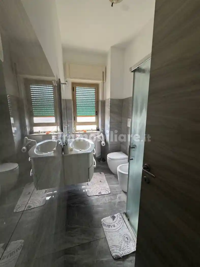 Trilocale viale Cristoforo Colombo 215, Centro, Crotone - foto 2