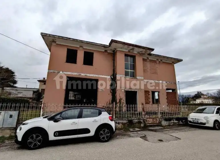 Casa indipendente in asta a Fontaniva