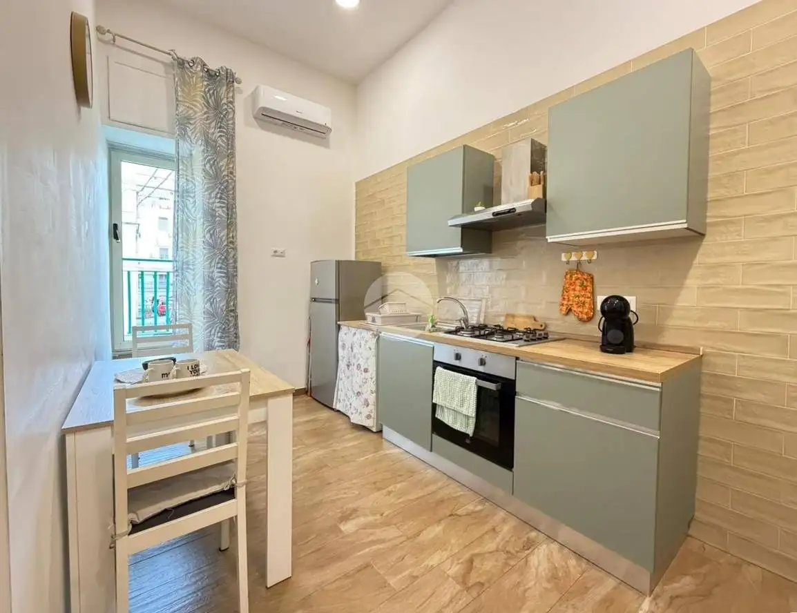 Appartamento in vendita a Napoli