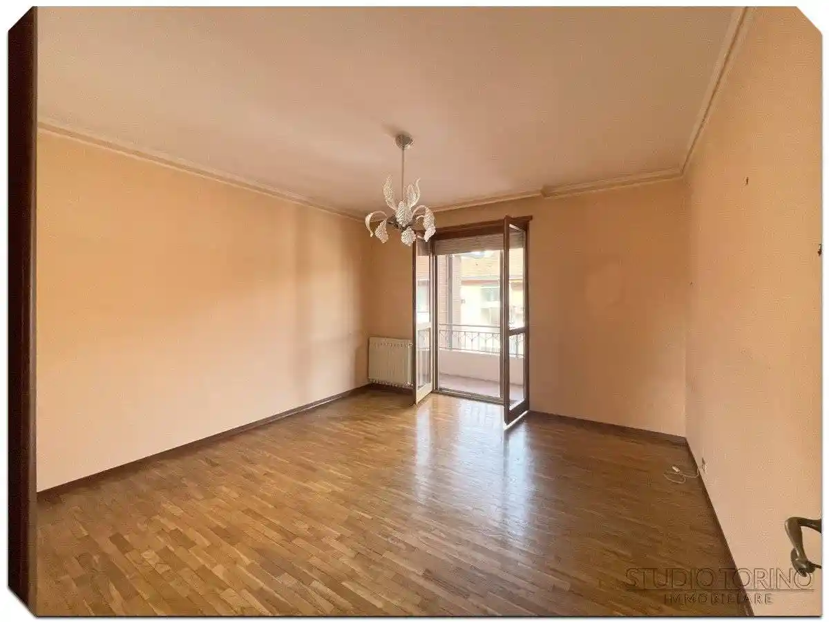 Appartamento via Mezzano 5, Centro, Chivasso - foto 4