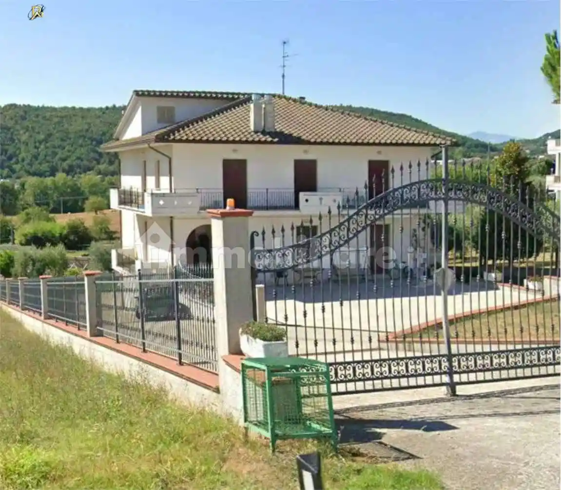 Villa all'asta frazione Villa Lempa, Civitella del Tronto - foto 2