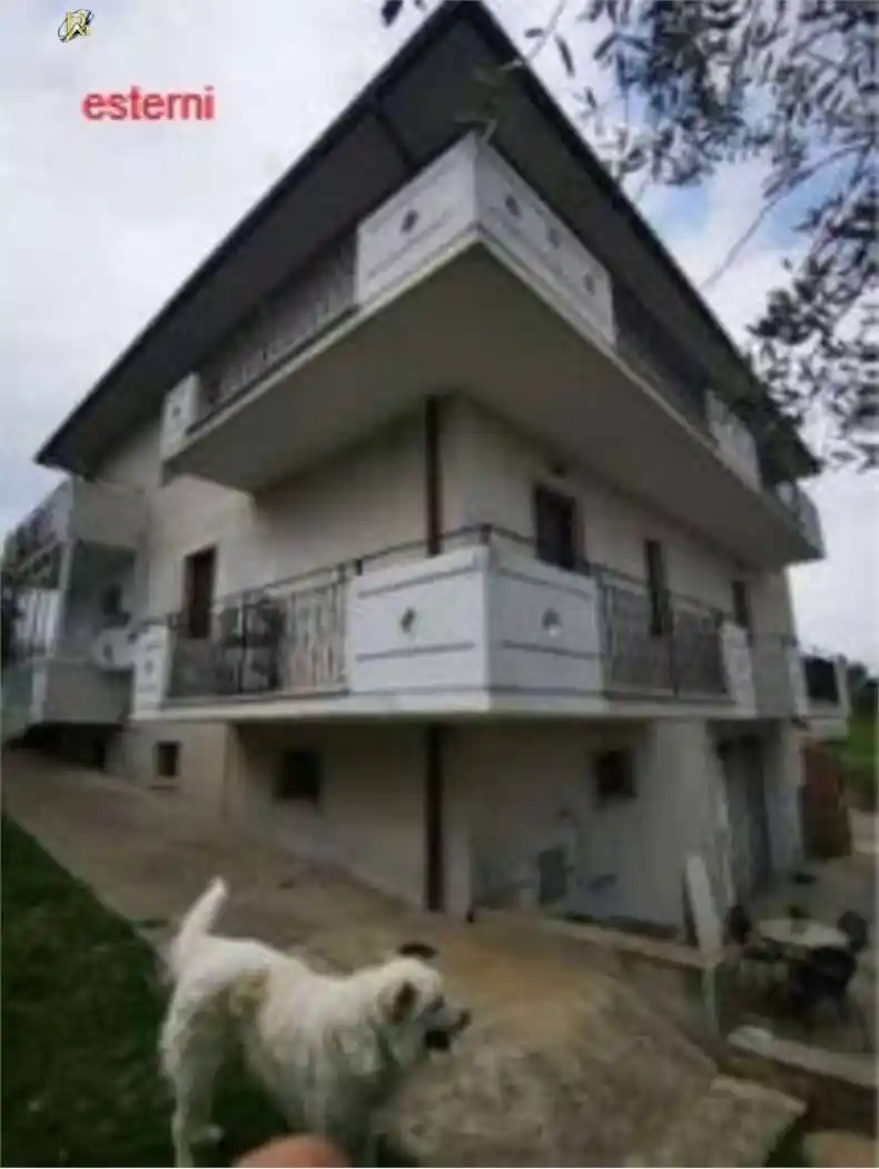 Villa all'asta frazione Villa Lempa, Civitella del Tronto - foto 4