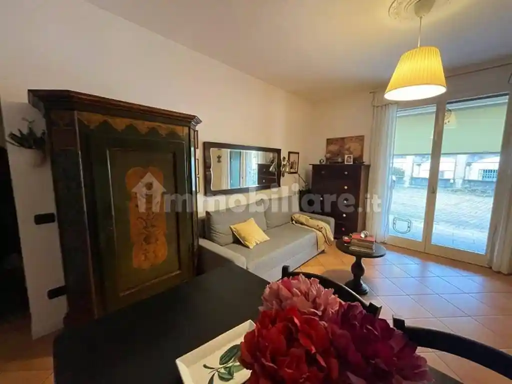 Bilocale via Matteotti 22, Centro, Castronno - foto 2