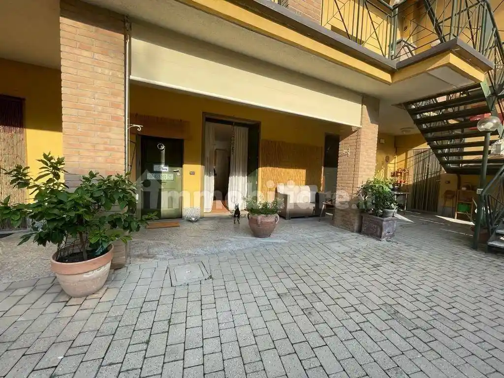 Bilocale via Matteotti 22, Centro, Castronno - foto 4