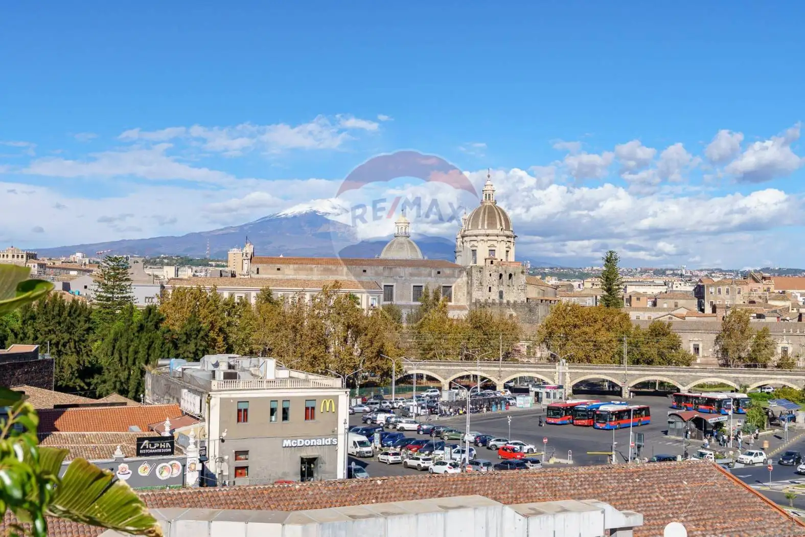 Palazzo - Edificio in vendita a Catania