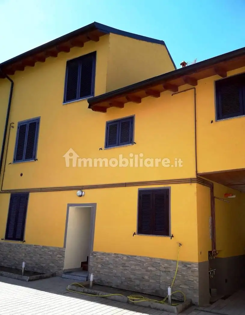 Palazzo - Edificio in vendita a Ottobiano