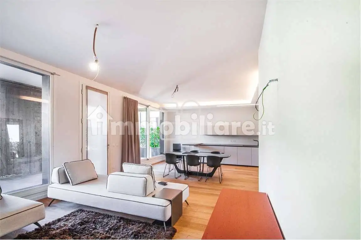 Quadrilocale via Nazario Sauro, Centro Storico, Desenzano del Garda - foto 2