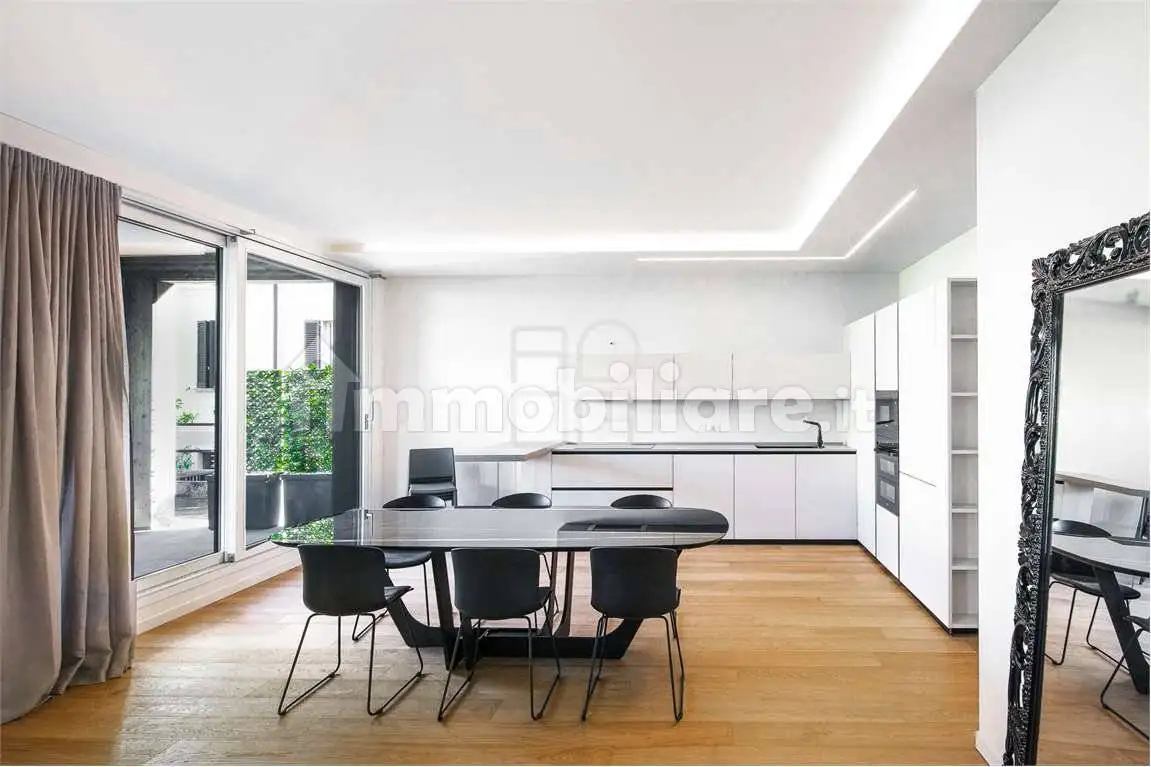 Quadrilocale via Nazario Sauro, Centro Storico, Desenzano del Garda - foto 3