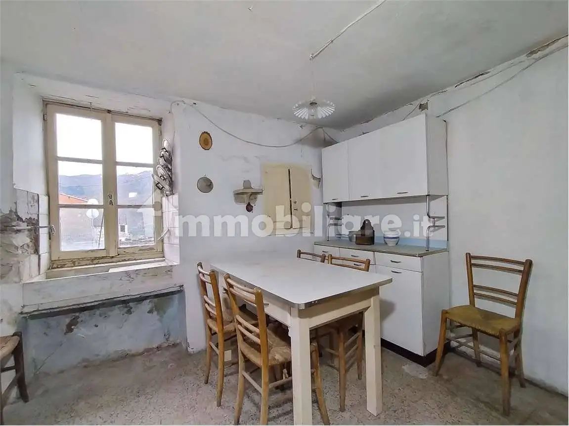 Terratetto unifamiliare piazza IV Novembre, 10, Cosio d'Arroscia - foto 4