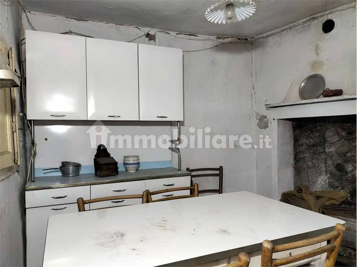 Terratetto unifamiliare piazza IV Novembre, 10, Cosio d'Arroscia - foto 5