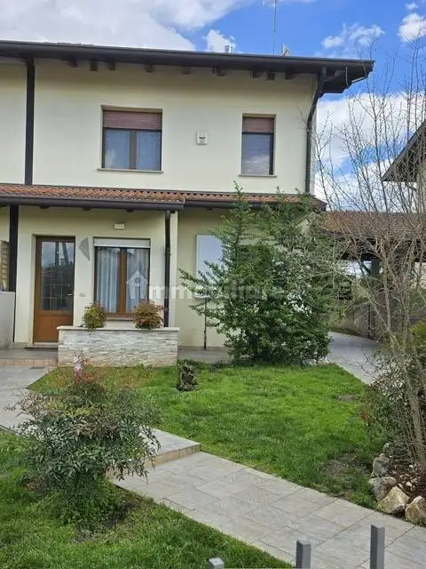 Villa in vendita a Castions di Strada