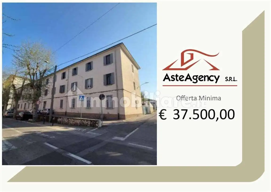 Appartamento in asta a Varano Borghi