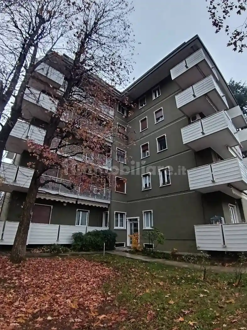 Bilocale via Vittorio Veneto 17, San Giorgio Su Legnano - foto 2