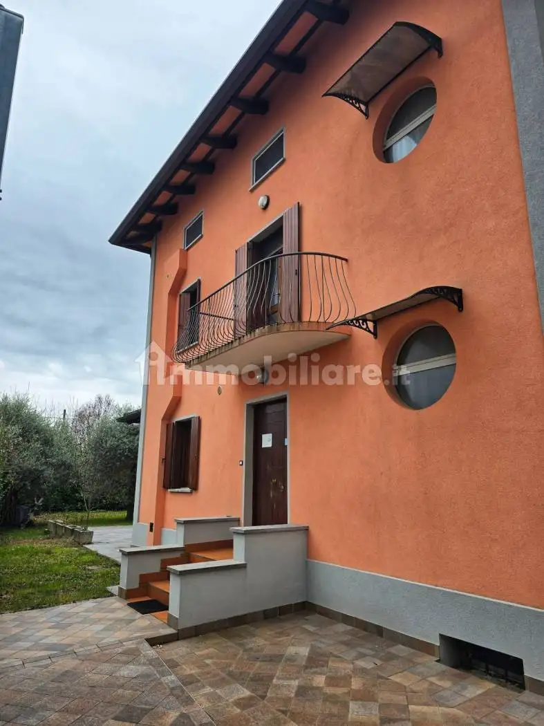 Villa in vendita a Tavagnacco