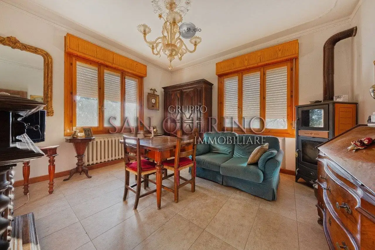 Villa in vendita a Castelvetro di Modena