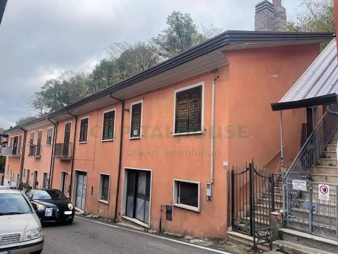 Villetta a schiera in vendita a Capriglia Irpina