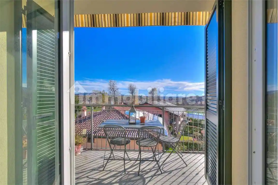 Appartamento in vendita a Montano Lucino