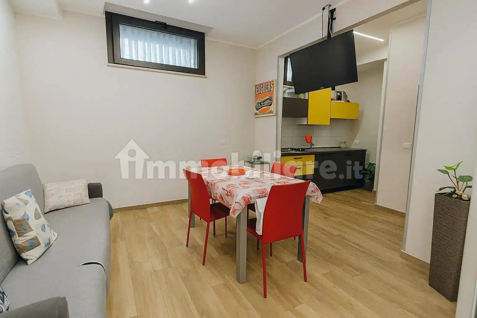 Trilocale via della Pineta 25, Centro Storico, Anzio - foto 2