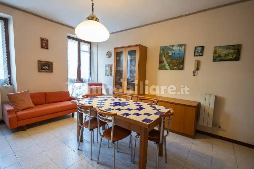 Bilocale piazza 4 Novembre, Centro, Veduggio con Colzano - foto 3