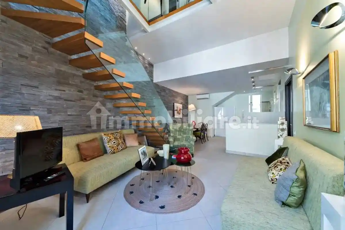 Quadrilocale piazzetta Luigi Settembrini, Tribunali, Napoli - foto 2