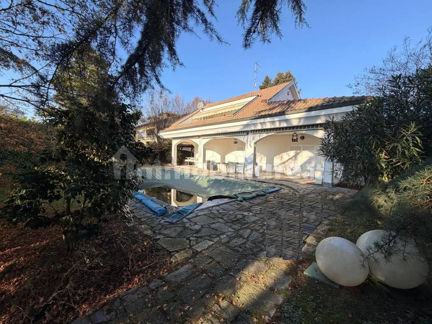 Villa in vendita a Torre d'Isola