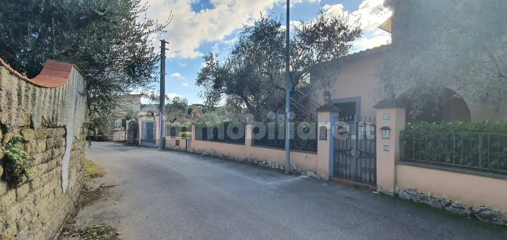 Villa in vendita a Castelnuovo di Porto