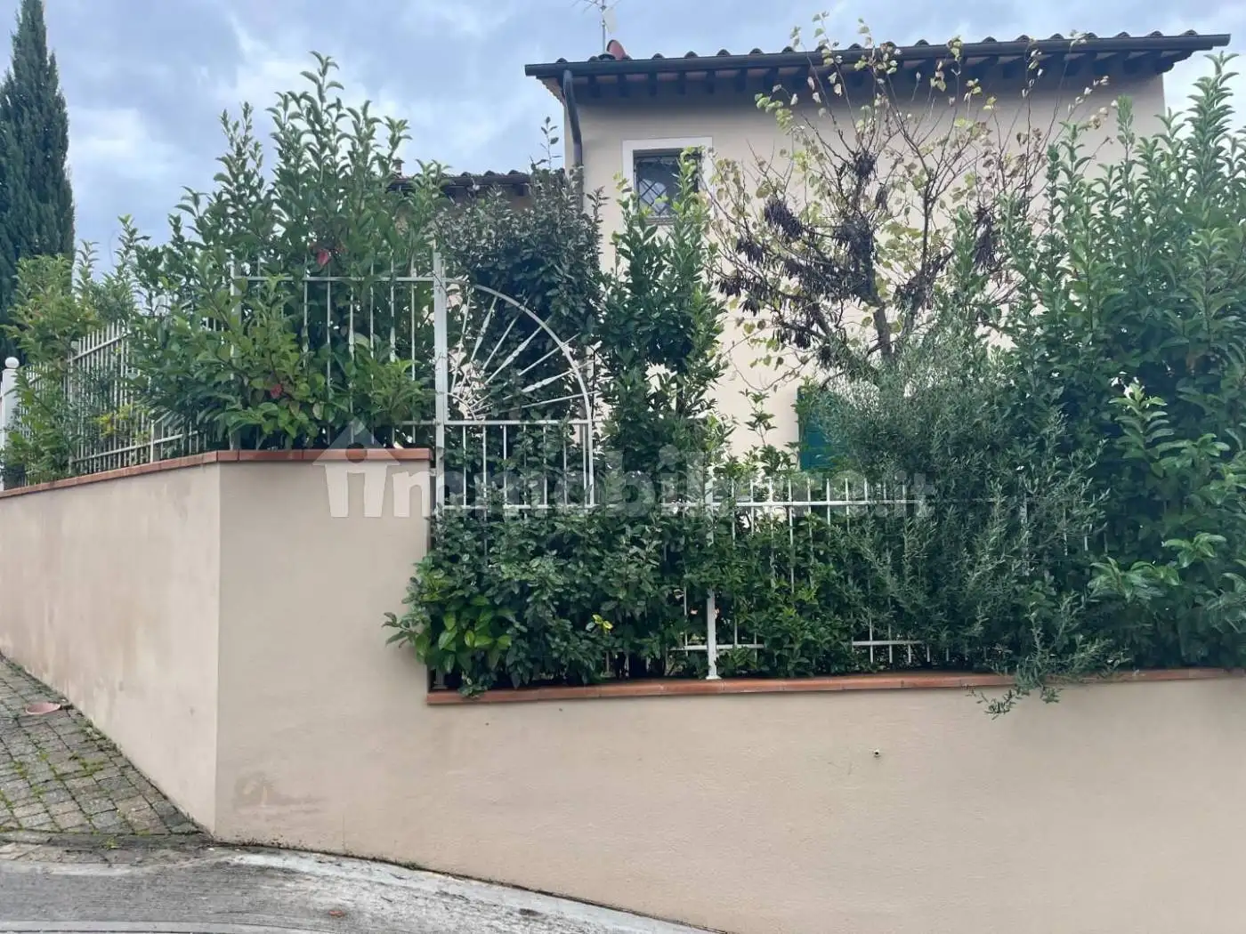 Villa in vendita a Terricciola