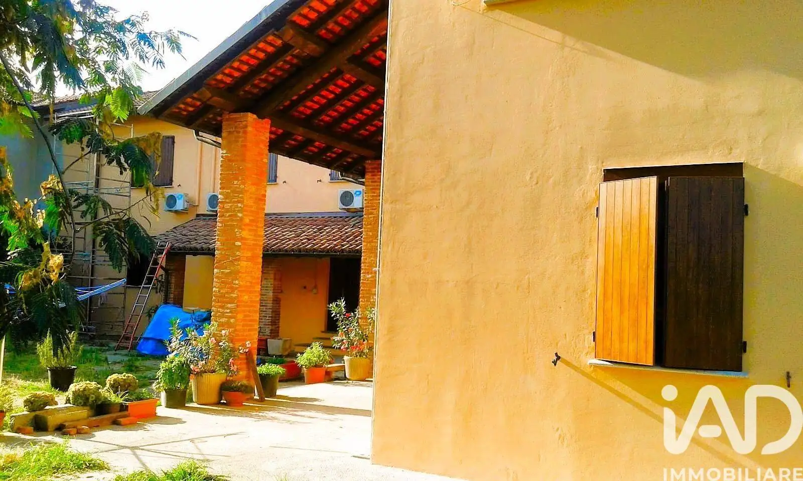 Villa in vendita a Sommo