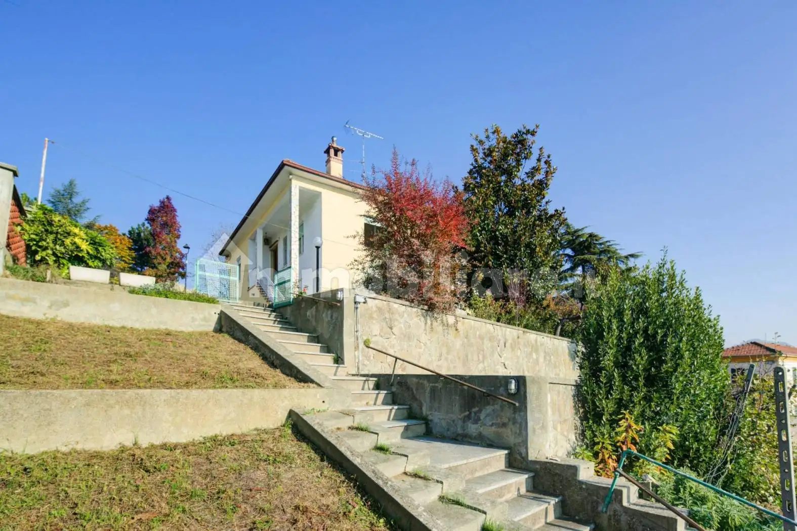 Villa in vendita a Mombaldone
