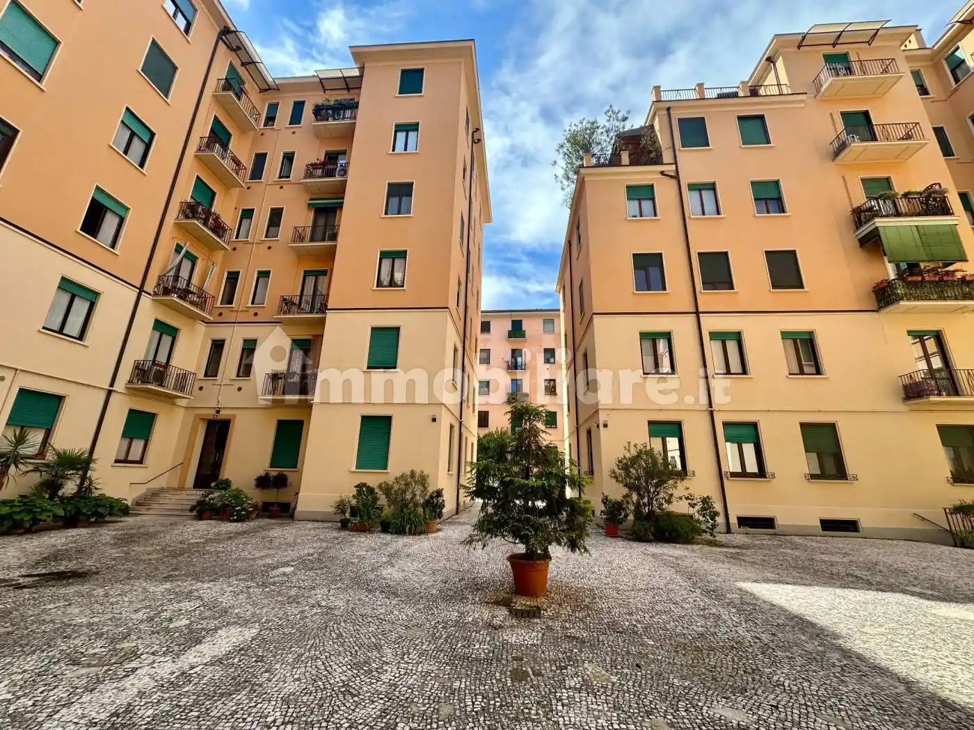 Quadrilocale via Ponte Seveso 19, Centrale, Milano - foto 2