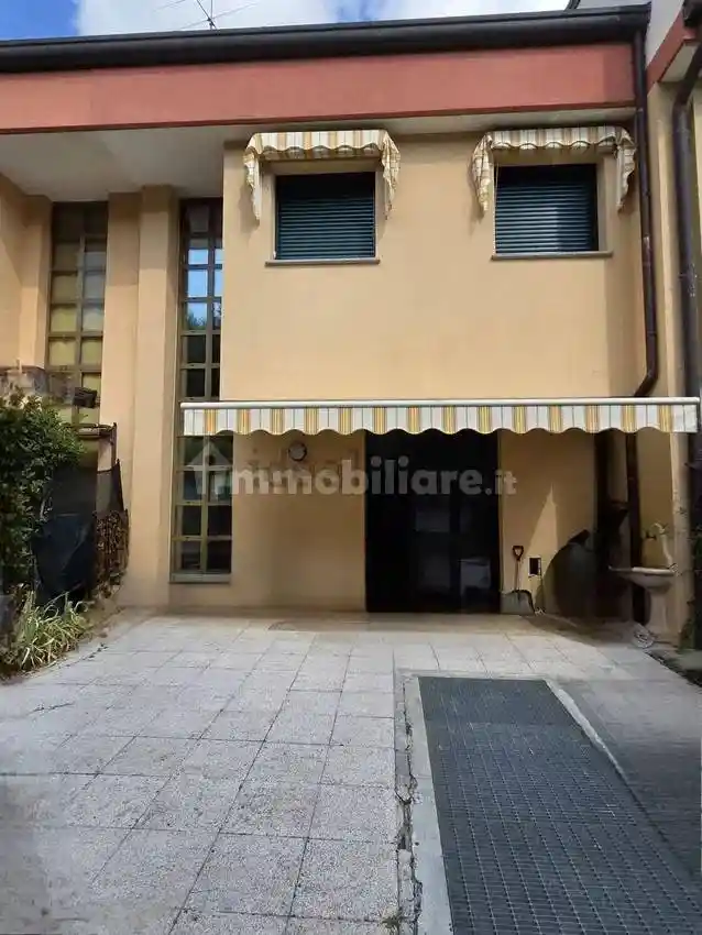 Villetta a schiera in vendita a Castano Primo