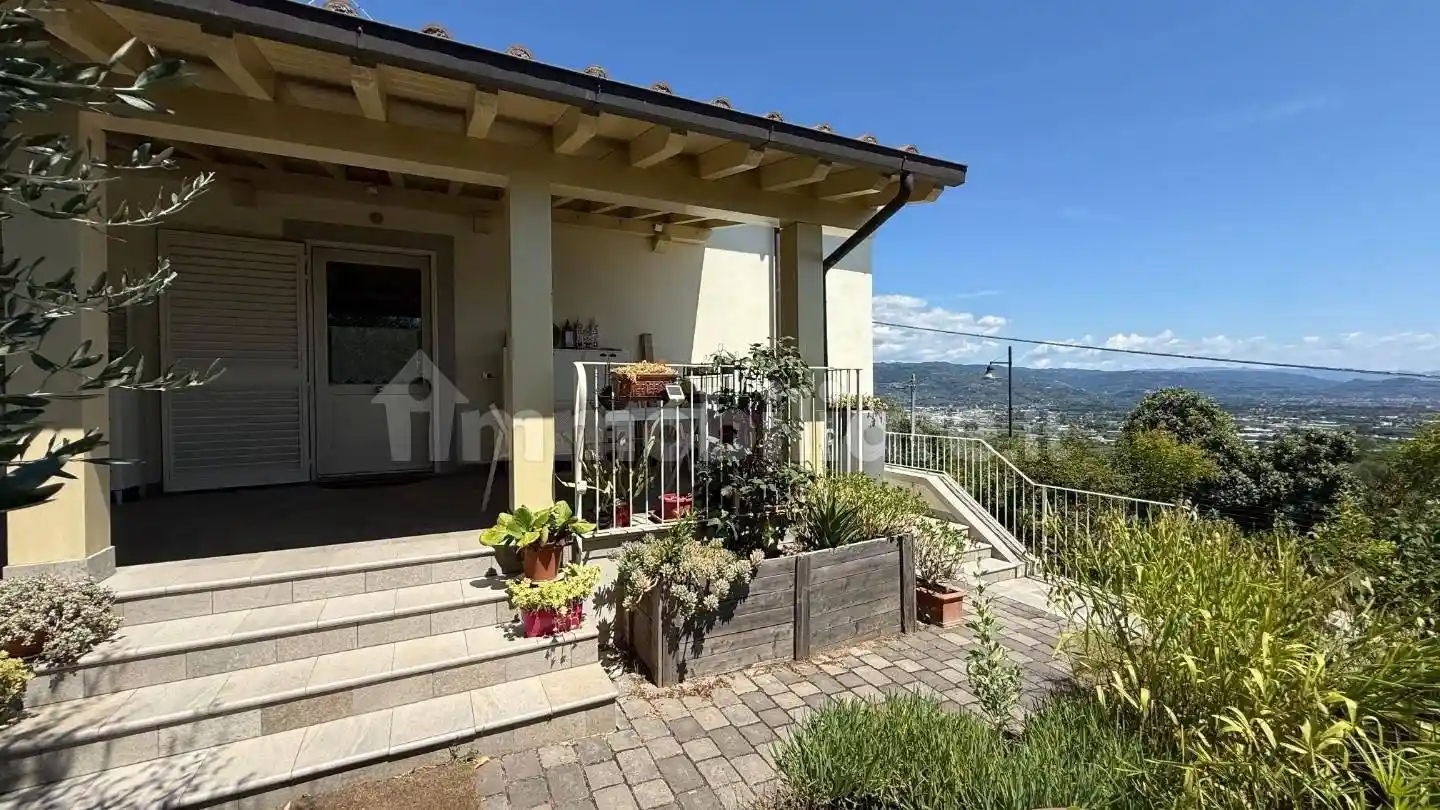 Villa in vendita a Montecarlo