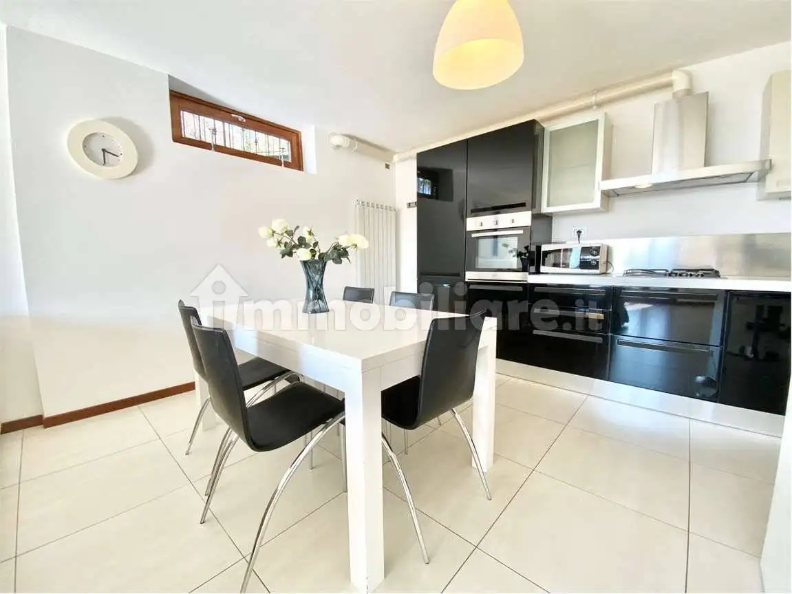 Terratetto unifamiliare 140 m², buono stato, Centro, Dumenza - foto 5