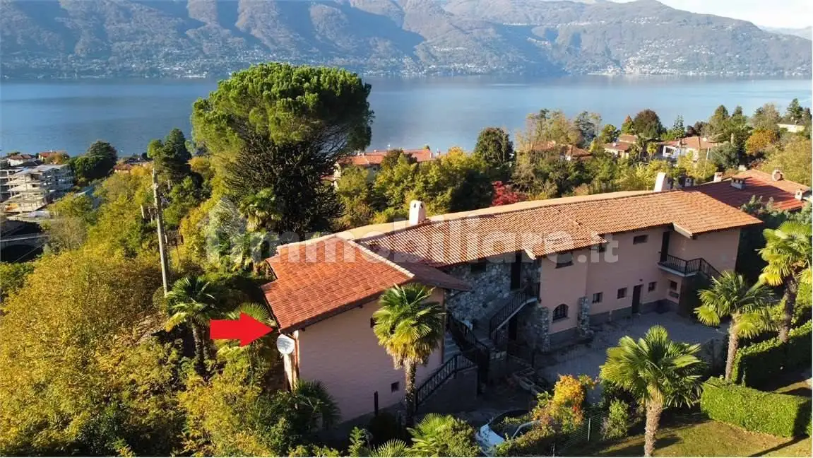 Appartamento in vendita a Porto Valtravaglia