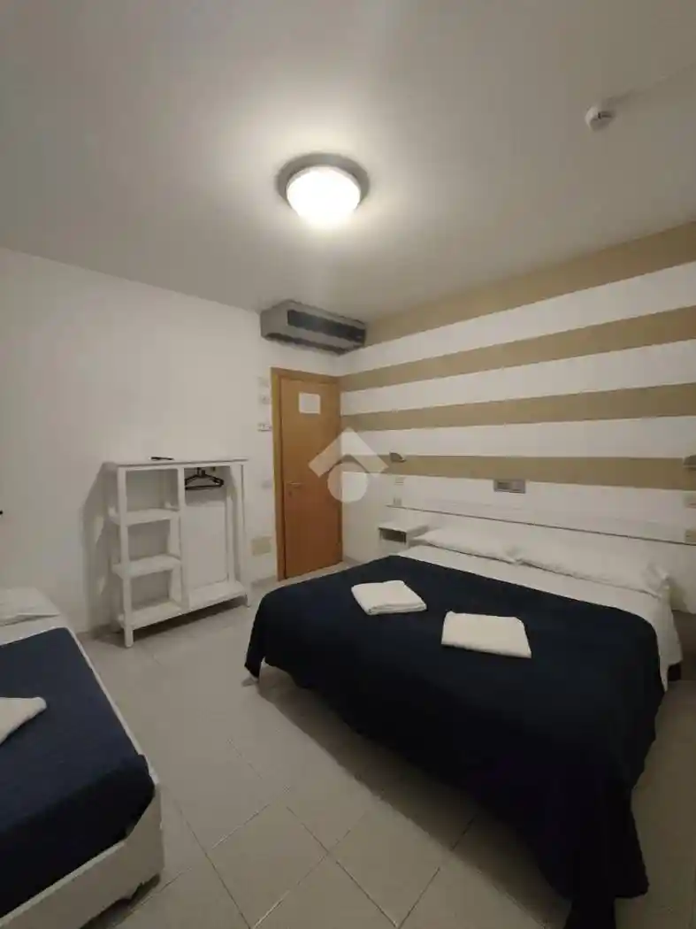 Palazzo - Edificio in Vendita - foto 2