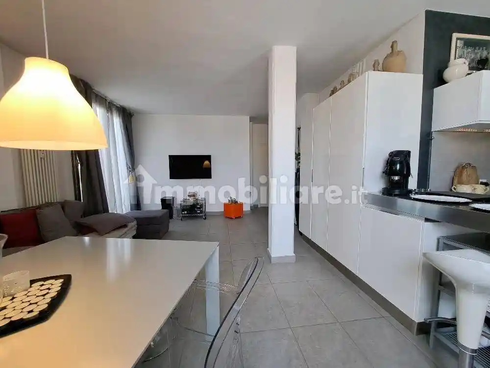 Attico ottimo stato, 65 m², Centro, Pontedera - foto 2