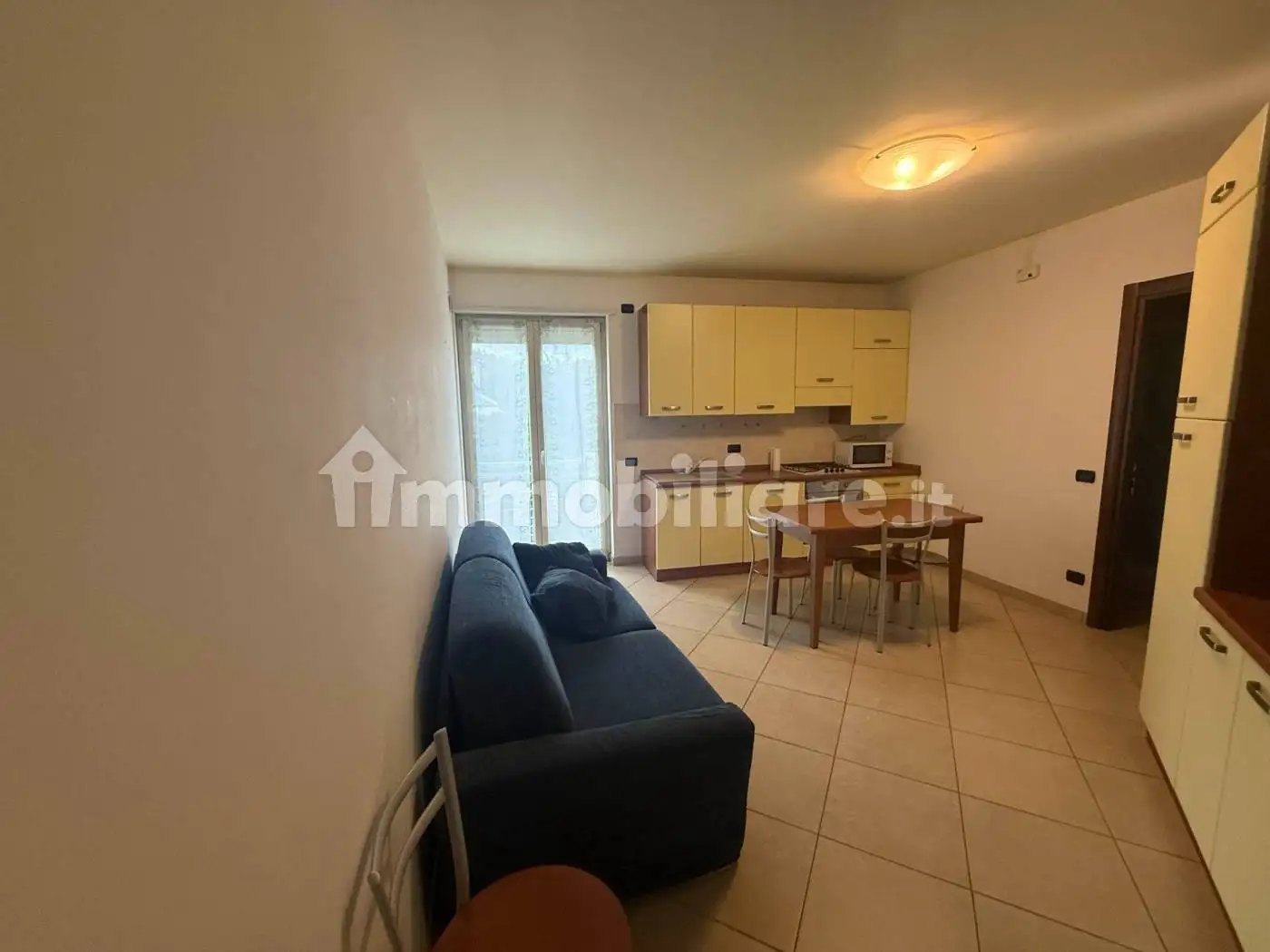 Bilocale ottimo stato, secondo piano, Borgo Piave, Corso Europa, Zona Ferrero, Alba - foto 2