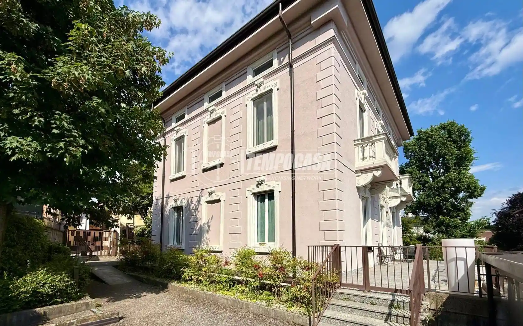 Casa indipendente in vendita a Merate