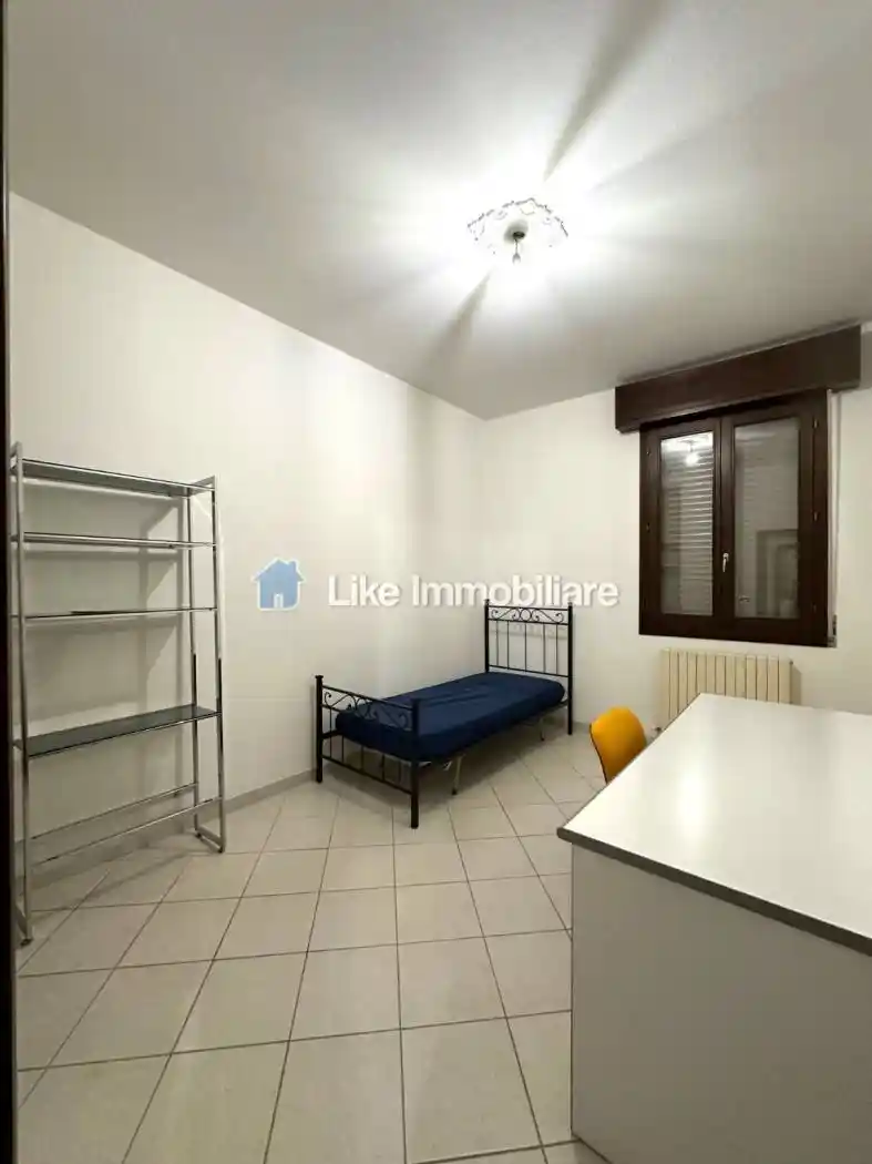 Quadrilocale ottimo stato, terzo piano, Sant'Agnese - Università, Modena - foto 4