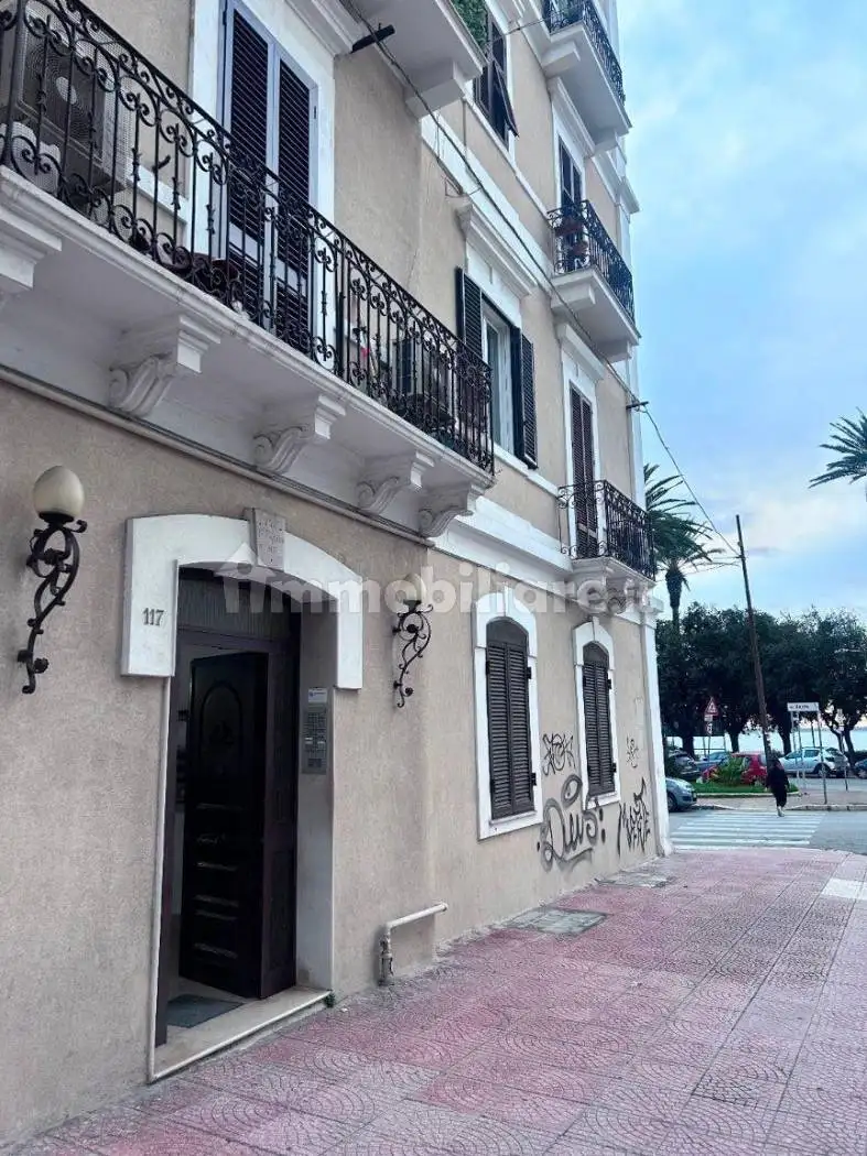 Appartamento in affitto a Taranto