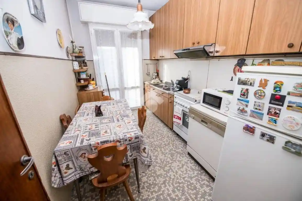 Quadrilocale via dei larici 30, Quartiere Olmi, Milano - foto 2